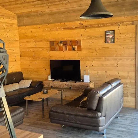 Chalet Au Calme, 7mn Des Pistes De *